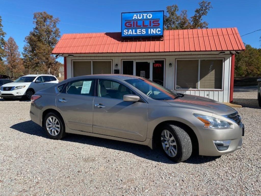 2014 Nissan Altima S's photo