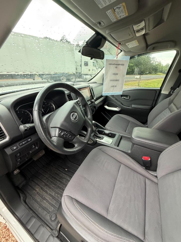 2024 Nissan Frontier SV - Photo 12