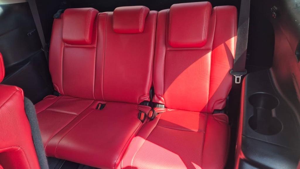 2018 Toyota Highlander LE - Photo 9