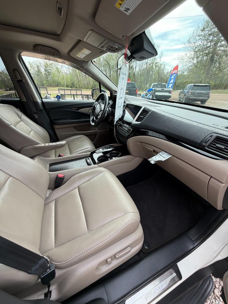 2017 Honda Pilot Touring - Photo 21