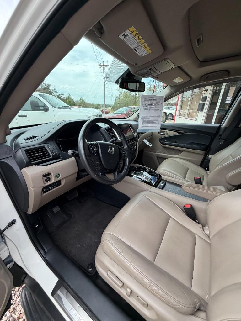 2017 Honda Pilot Touring - Photo 11