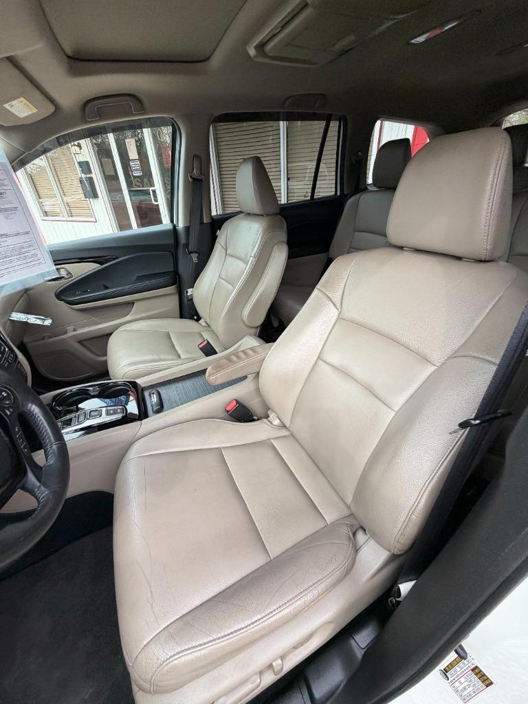 2017 Honda Pilot Touring - Photo 12