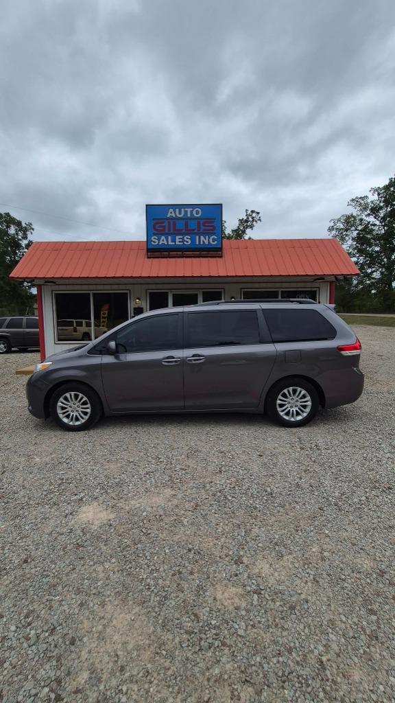 2014 Toyota Sienna